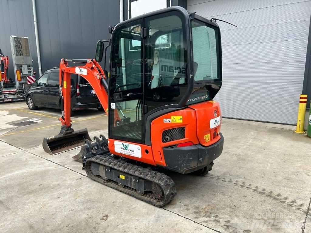 Kubota KX 019-4 小型挖土機/掘鑿機<7t(小型挖掘機)