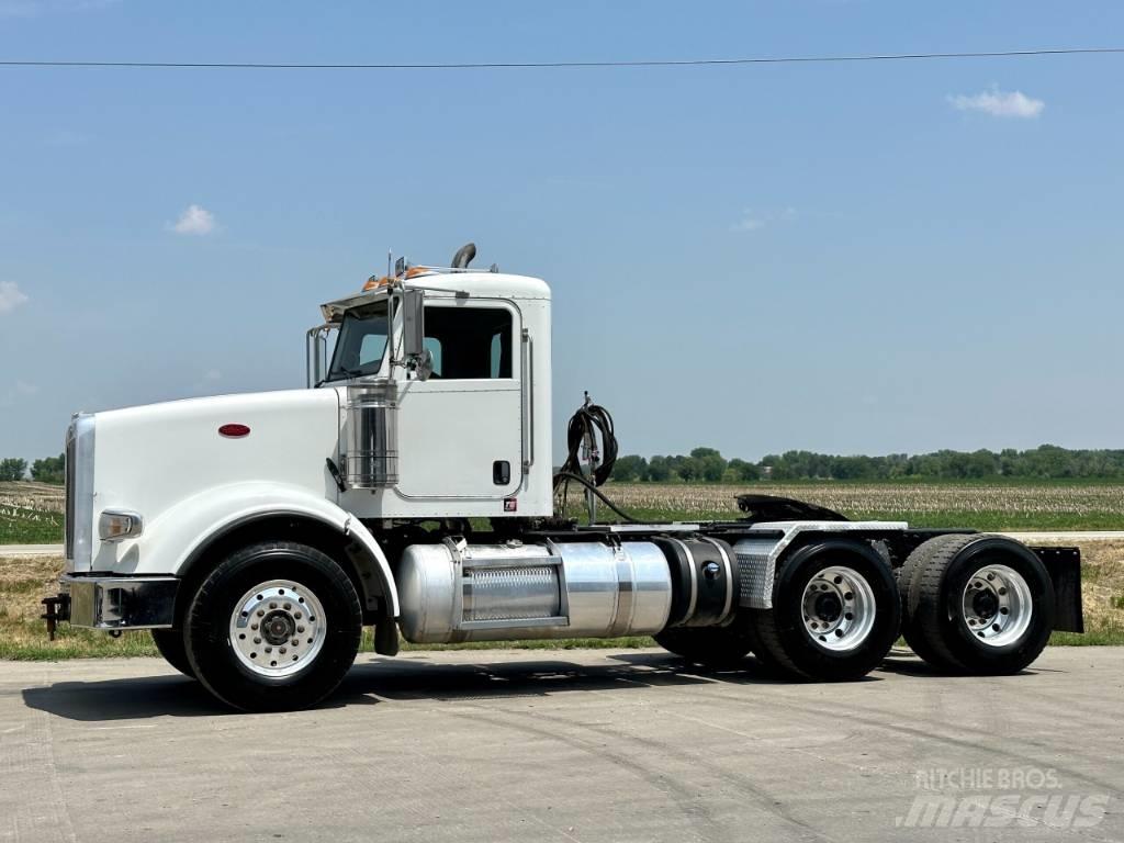 Peterbilt 367 曳引機組件