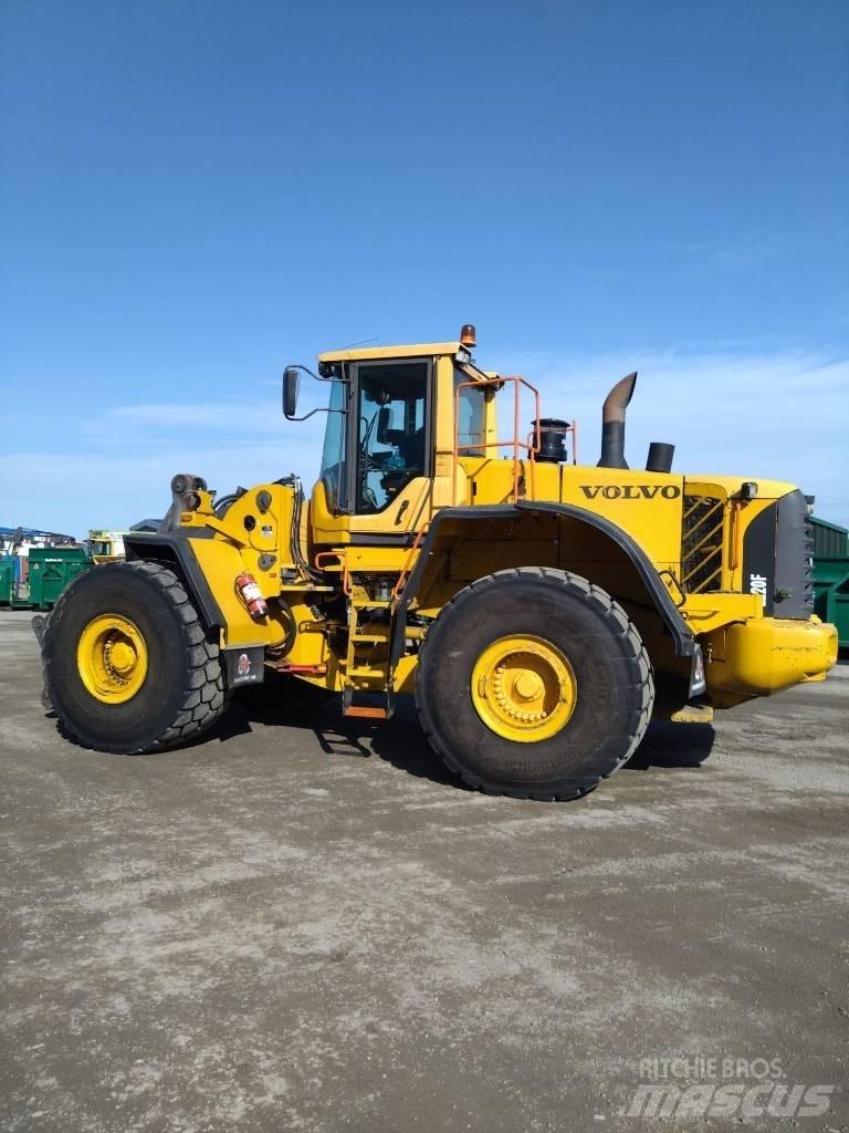 Volvo L 220 F 輪胎式裝載機