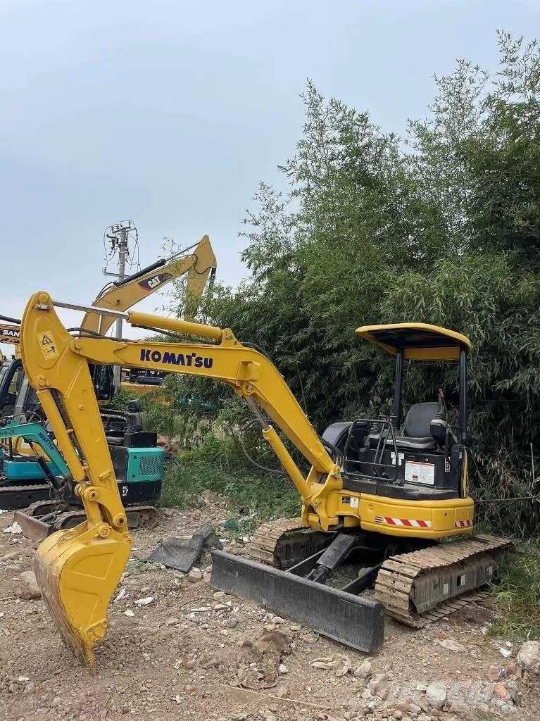 Komatsu PC35 小型挖土機/掘鑿機<7t(小型挖掘機)