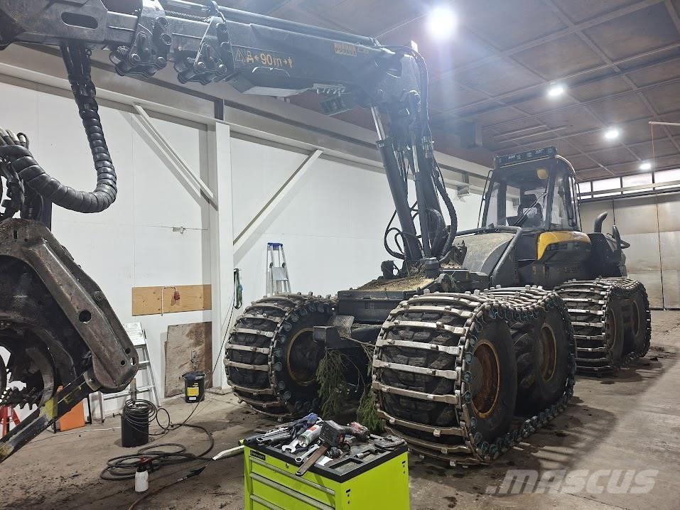 Ponsse Bear 8W 收穫機