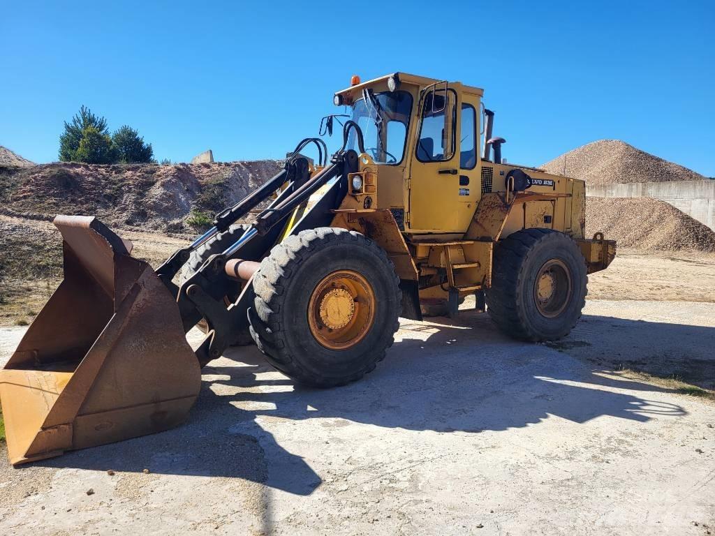  Cargadora volvo L90 小型裝載機