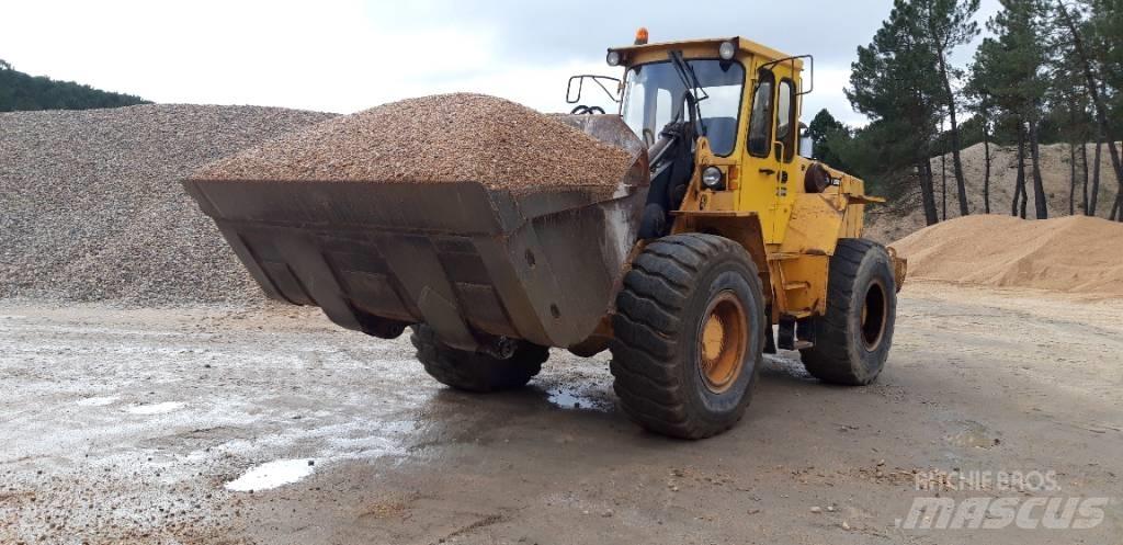  Cargadora volvo L90 小型裝載機