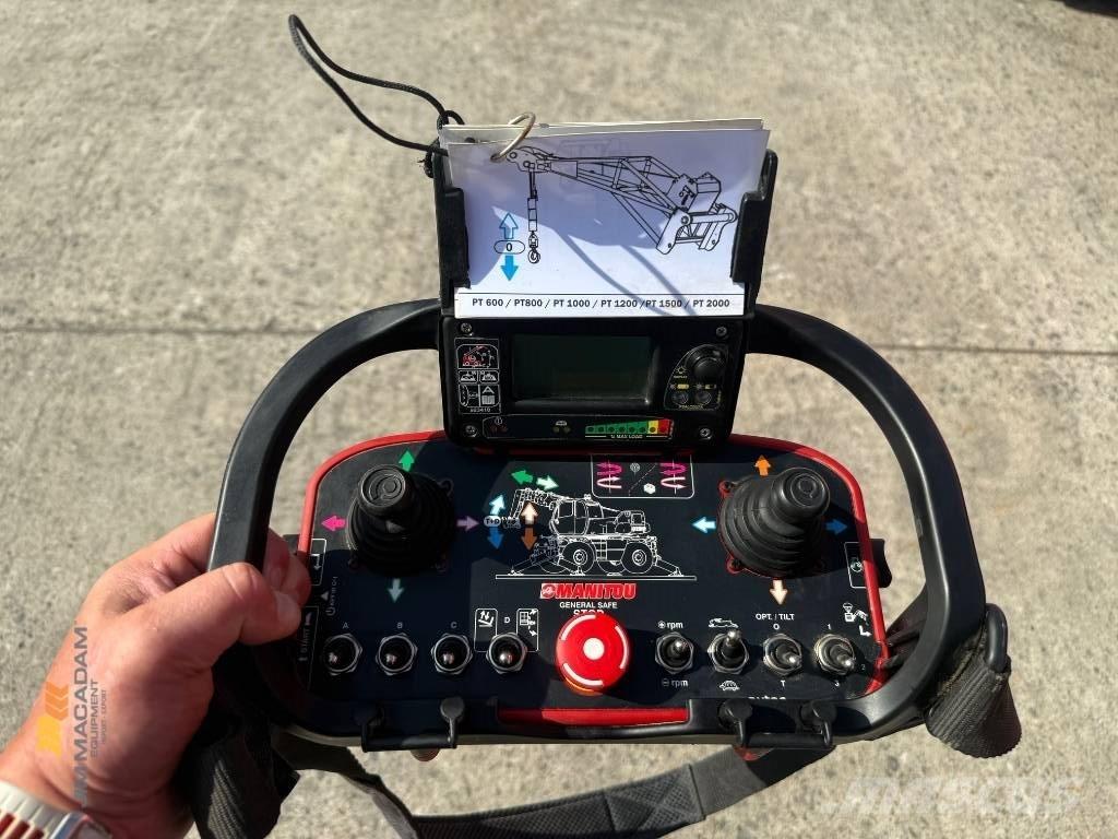 Manitou MRT2550 伸縮臂操作車