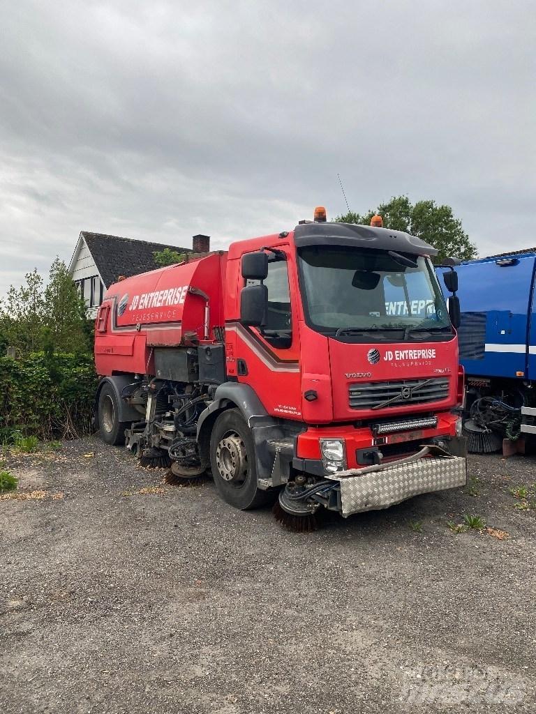 Volvo FL 240 清掃車