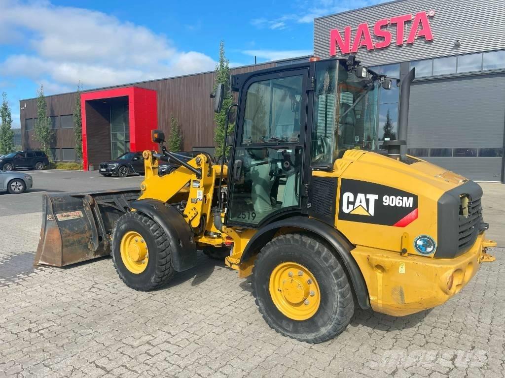 CAT 906M 輪胎式裝載機