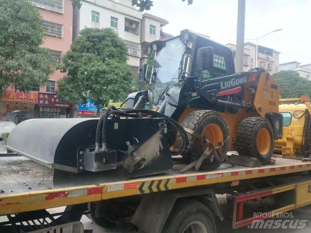 LiuGong 395B 滑移轉向裝載機