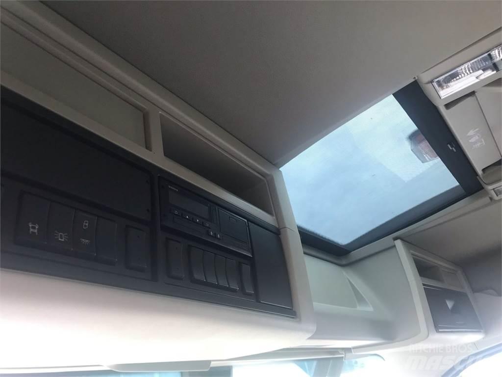 Volvo FM 420 6X2 商用底盤車