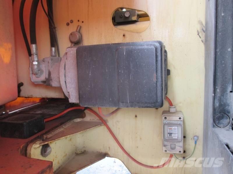 JLG 460 SJ 伸縮臂高空作業車