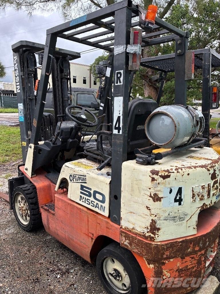 Nissan CP102 A 25 PV 堆高機(叉車)-其他
