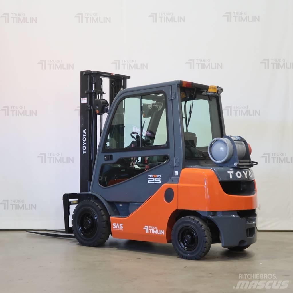 Toyota 02-8FGF25 液化石油氣LPG卡車