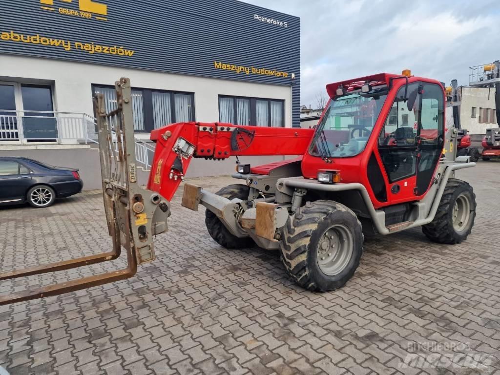 Merlo P38.14 伸縮臂操作車