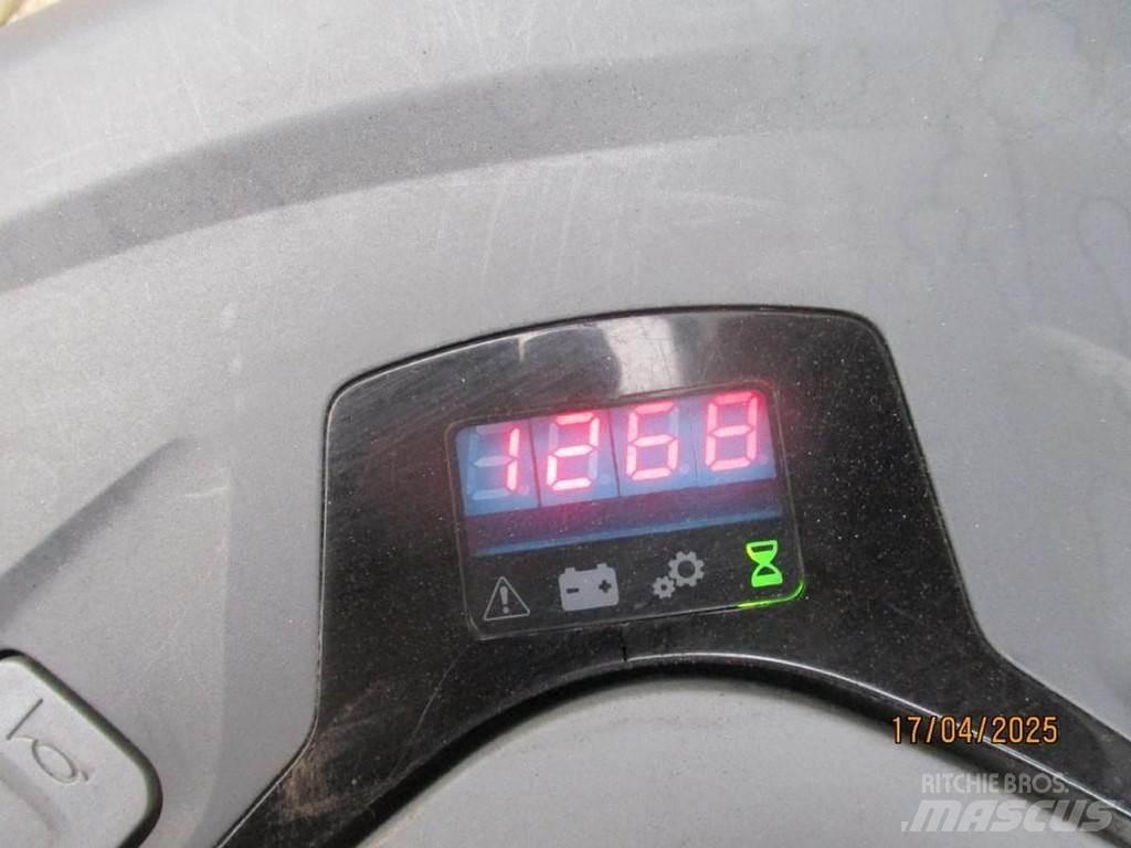 BT SWE 080L 行走控制式堆積機