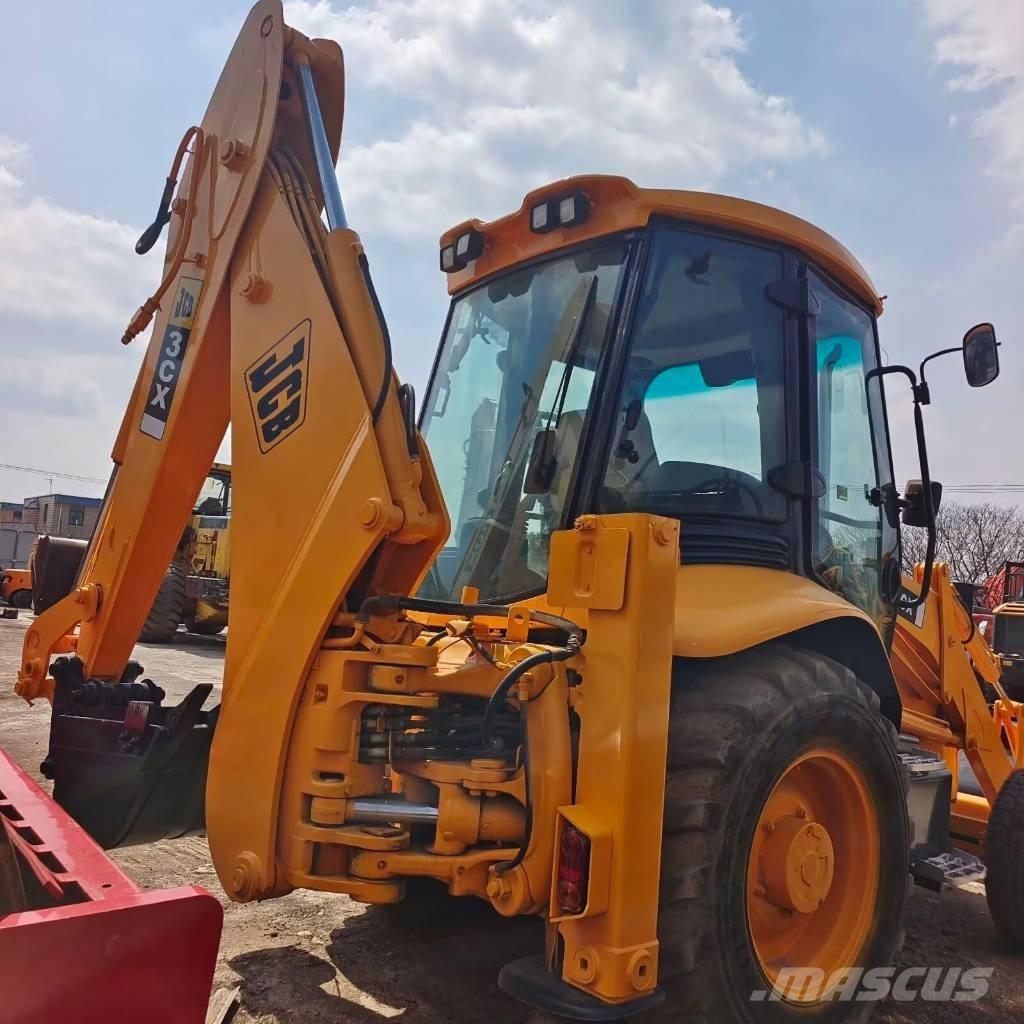 JCB 3 CX 反鏟裝載機