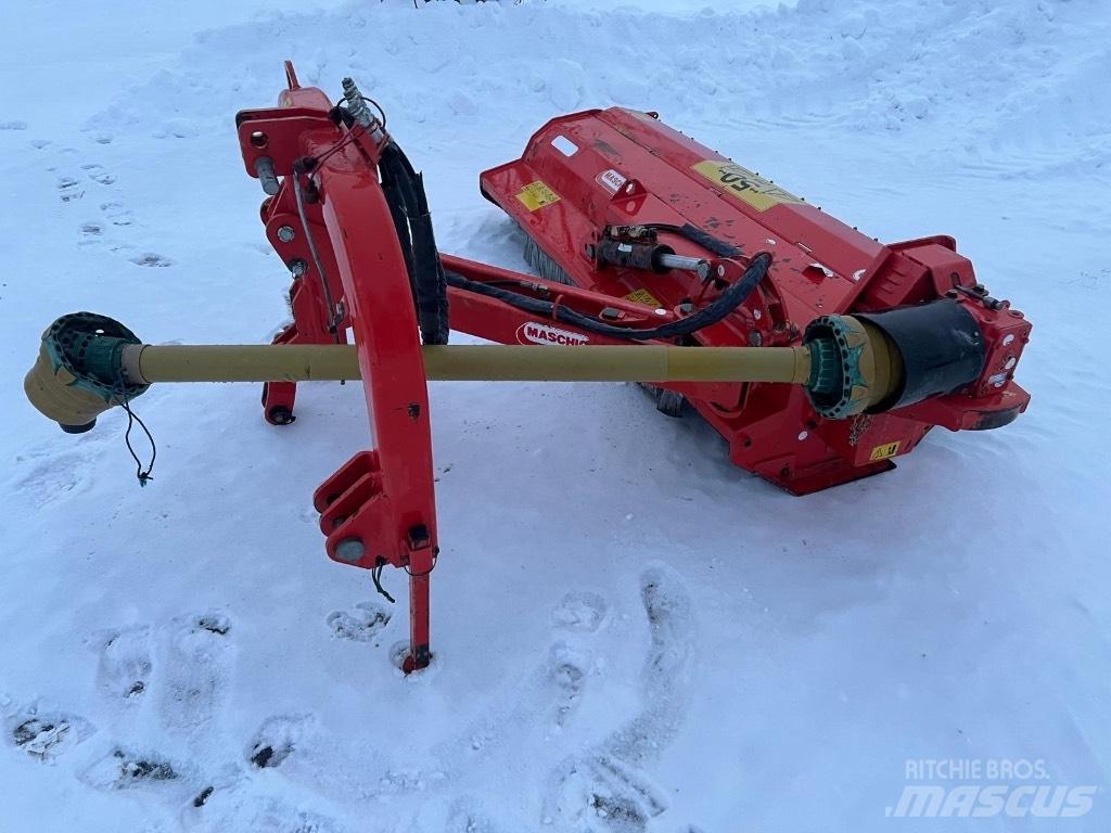 Maschio Giraffa 210 莖葉去葉機