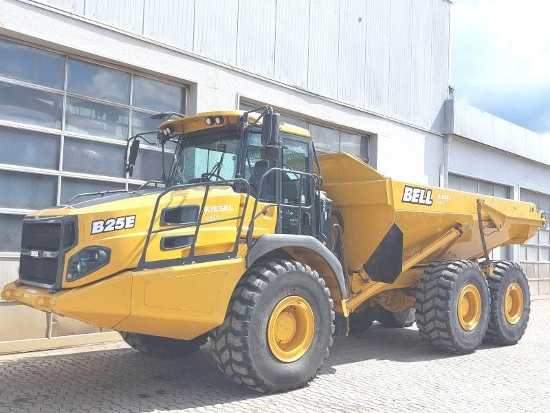 Bell B 25 E 鉸接式起吊車