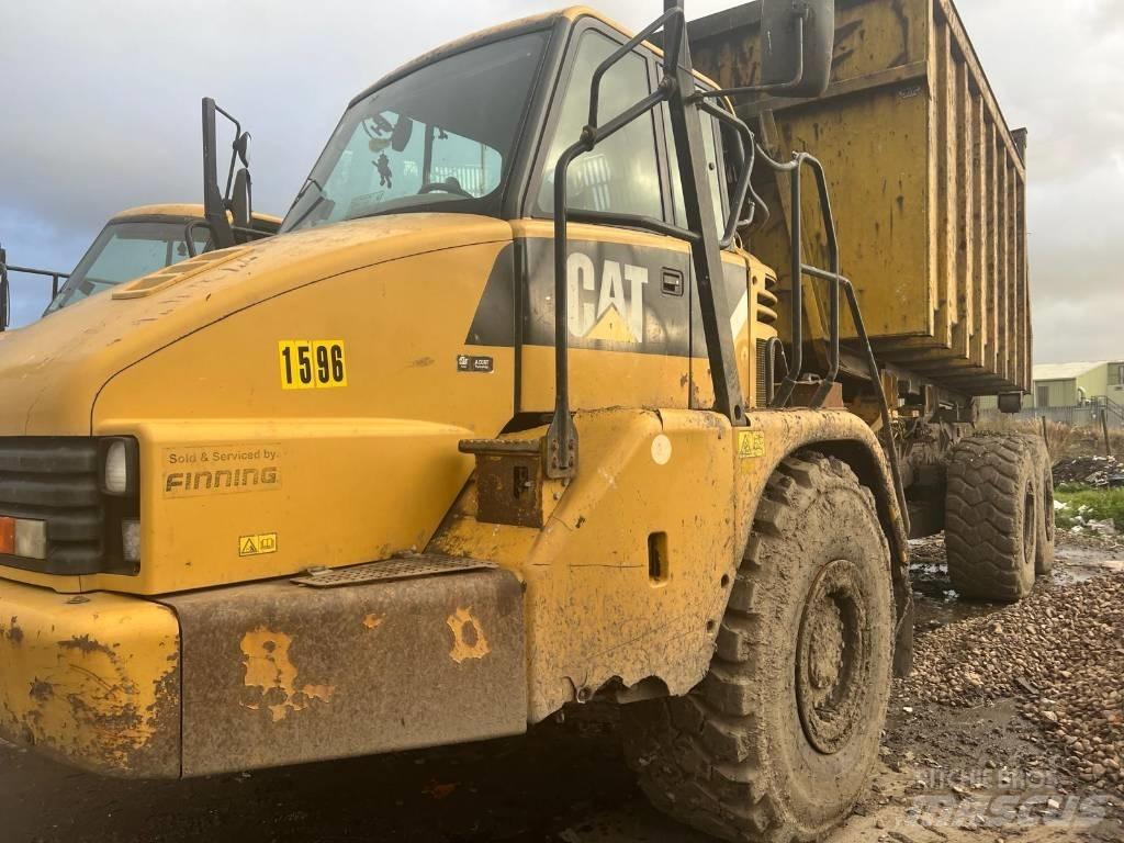 CAT 730 鉸接式起吊車