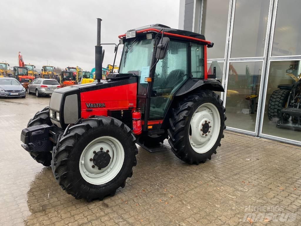 Valtra 700-4 曳引機