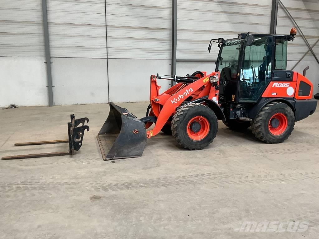 Kubota R 085 輪胎式裝載機