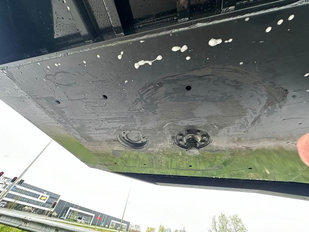 Ozgul LW3 EU FIX 地架式半拖車