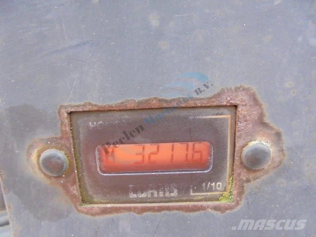 Terex pt 鉸接式起吊車