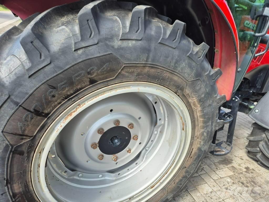 Case IH Farmall 85 C 曳引機
