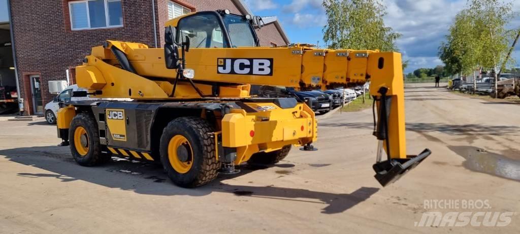 JCB 555-260R 伸縮臂操作車