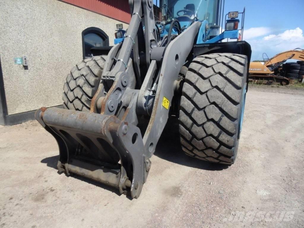 Volvo L 220 G 輪胎式裝載機
