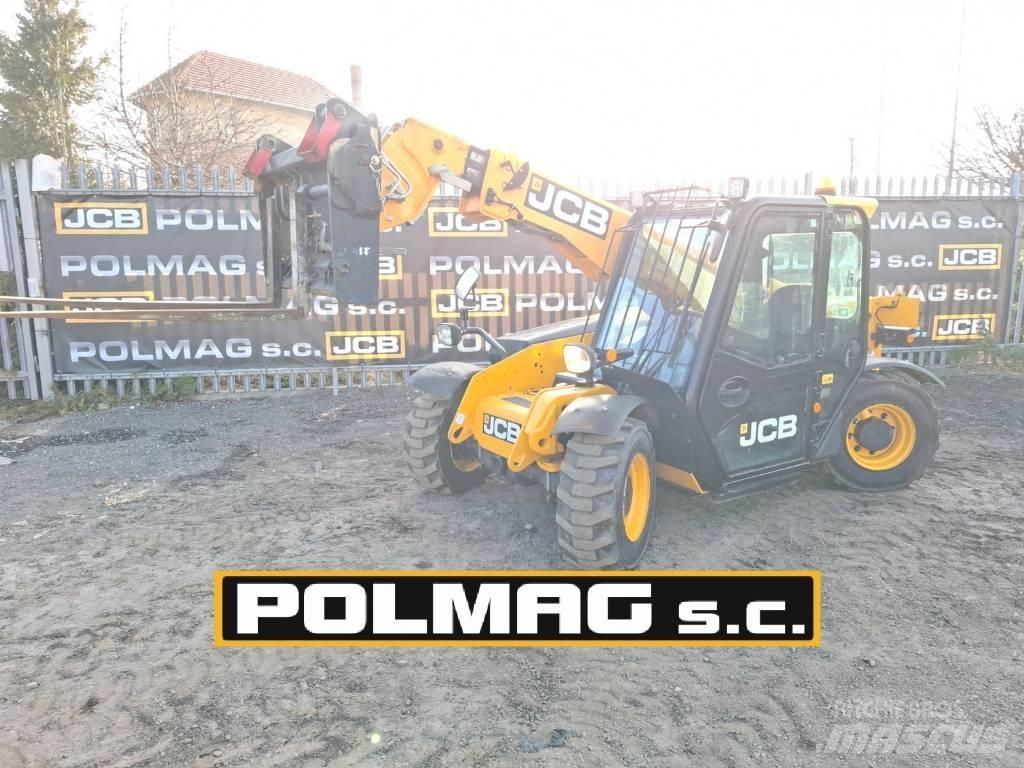JCB 525-60 伸縮臂操作車
