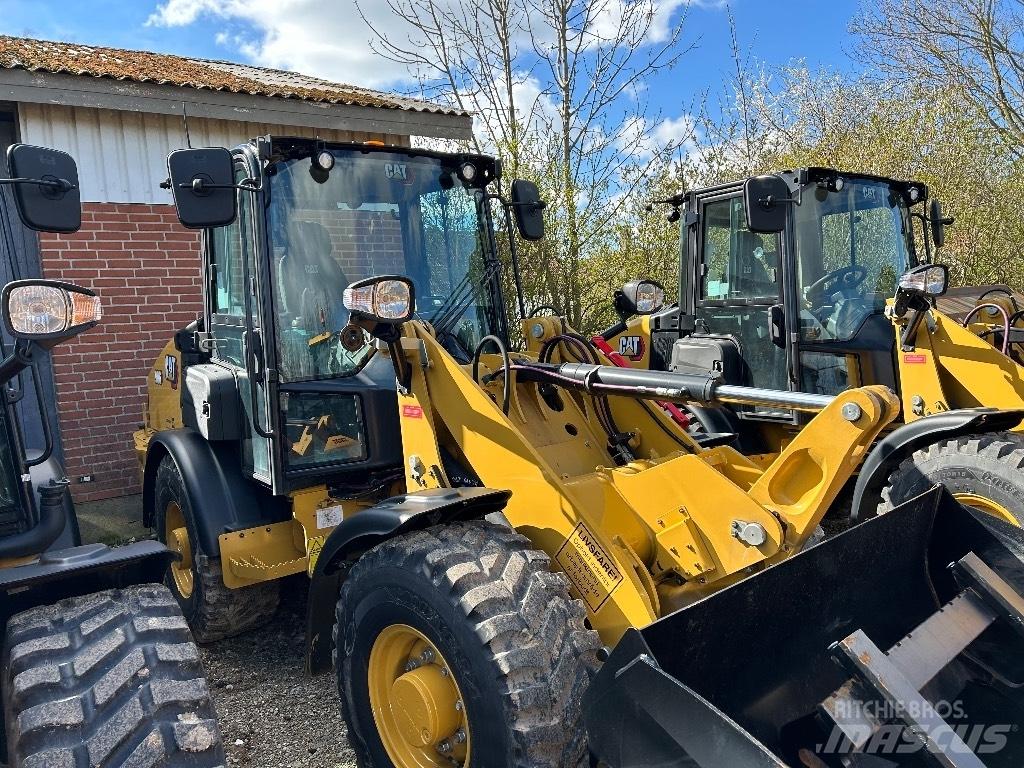 CAT 906 輪胎式裝載機