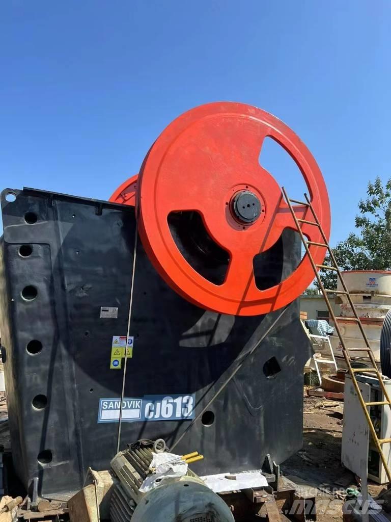 Sandvik CJ613 破碎機