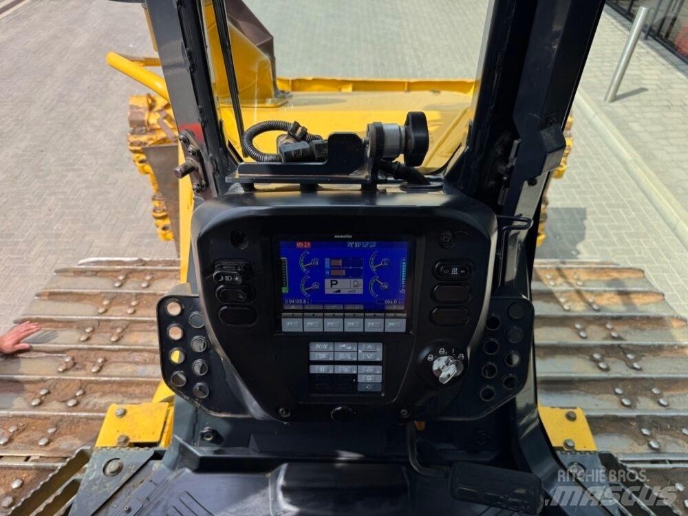 Komatsu D61PXi-24EO 履帶推土機