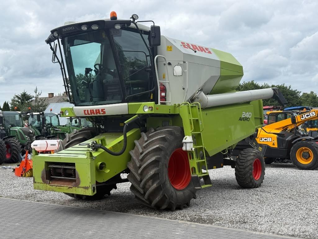 Claas Avero 240 聯合收穫機