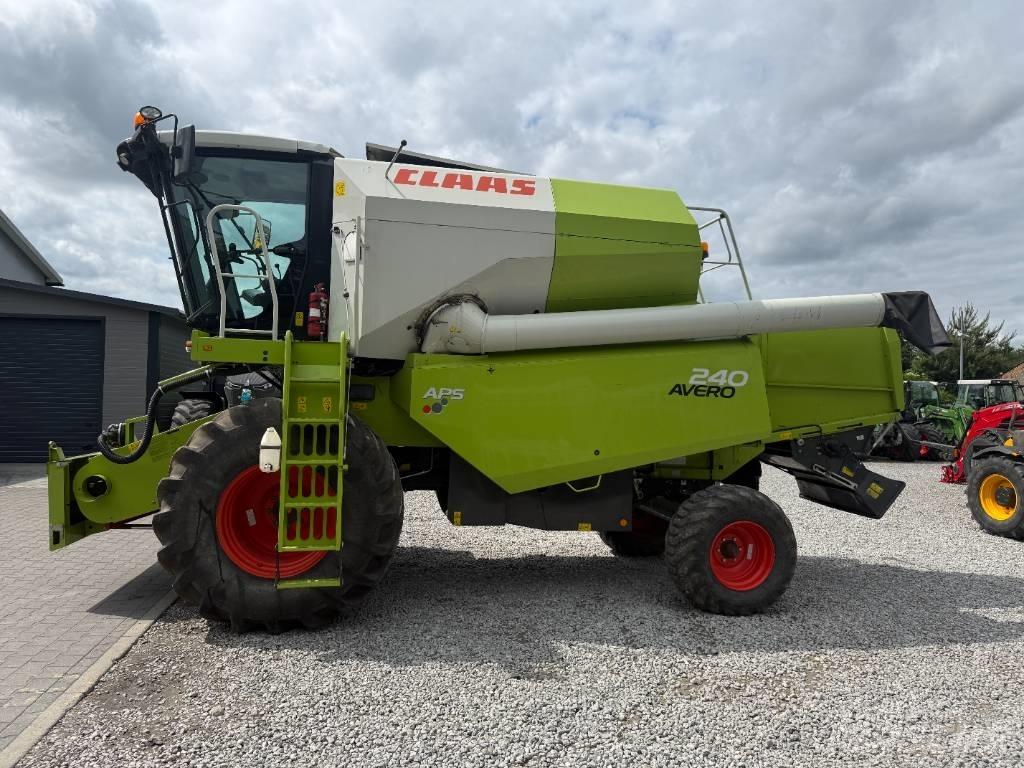Claas Avero 240 聯合收穫機