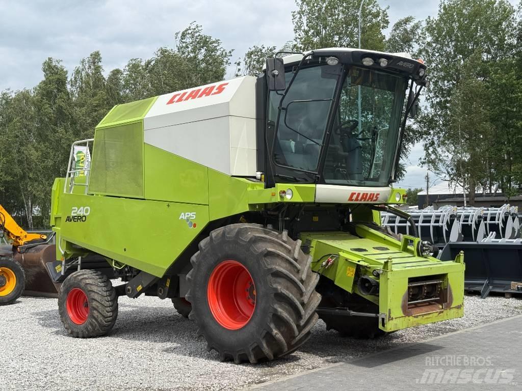Claas Avero 240 聯合收穫機