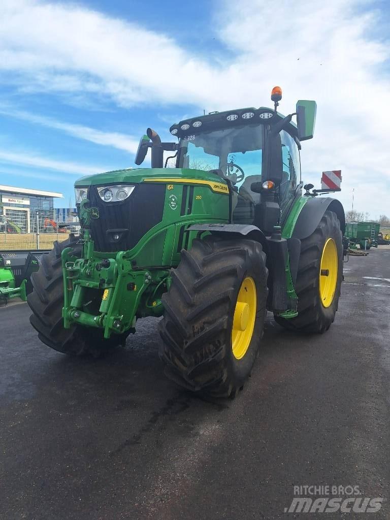 John Deere 6R250 曳引機