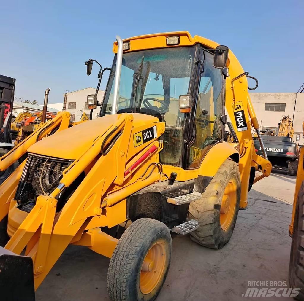 JCB 3 CX 反鏟裝載機
