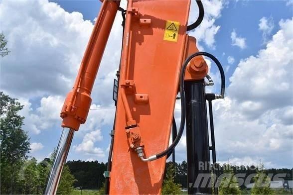 Hitachi ZX 135 履帶式 挖土機/掘鑿機/挖掘機