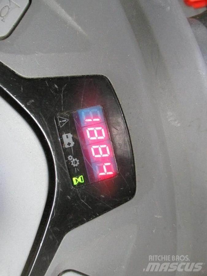 Toyota SPE 120L 行走控制式堆積機