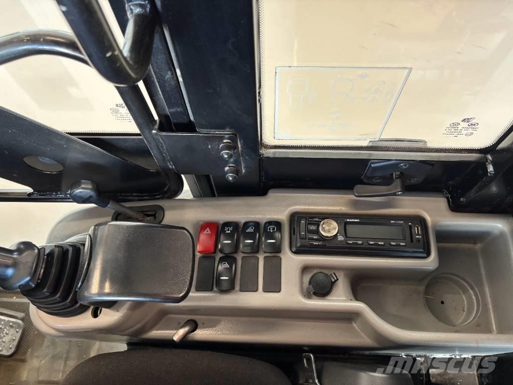 JCB 403 多功能裝載機
