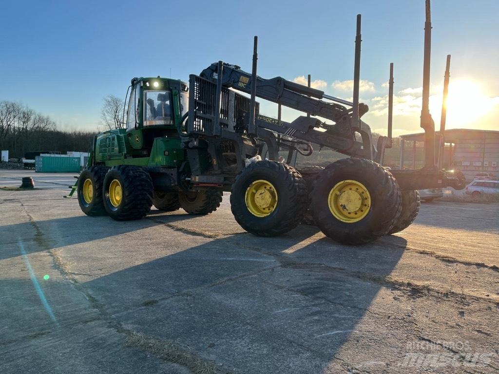 John Deere 1910G 集運機