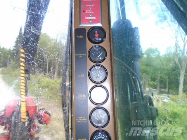 Tigercat 845B 伐木歸堆機