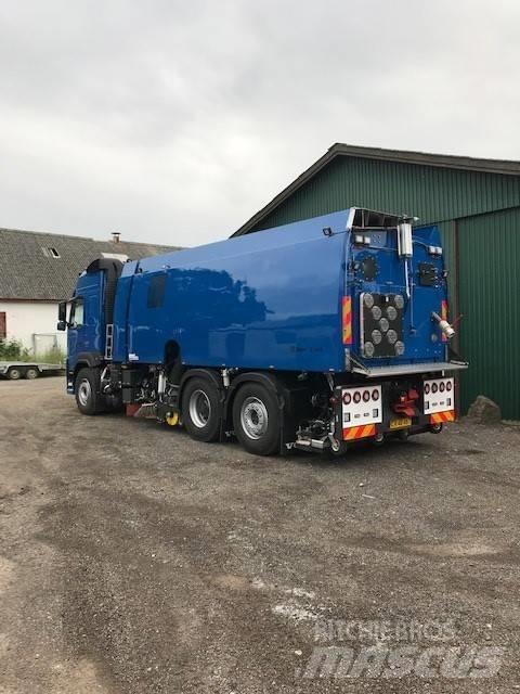 Volvo FM 500 清掃車