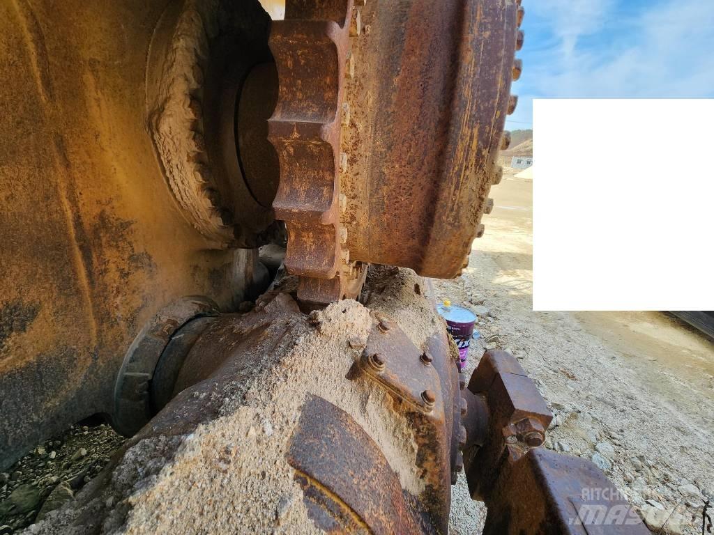 CAT D 9 N 履帶推土機