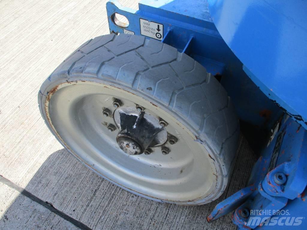 JLG E 300 AJP (180) 曲臂高空作業車