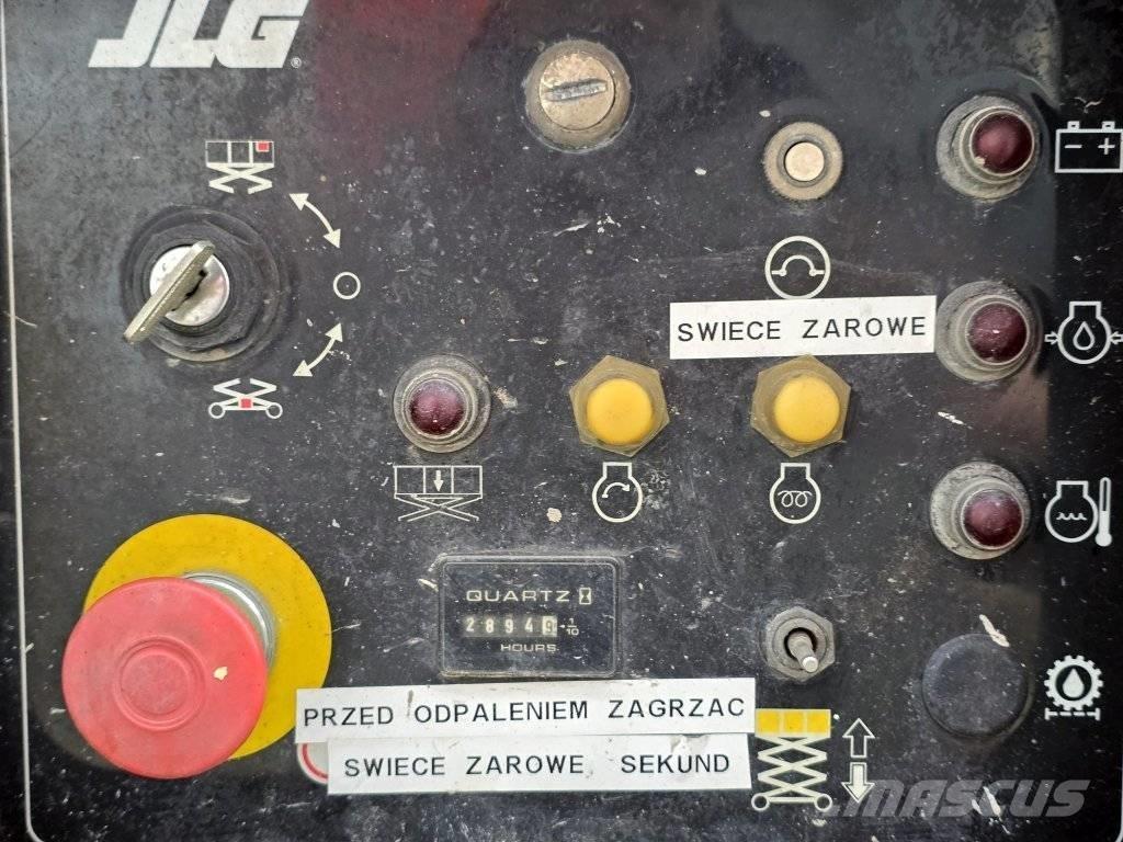 JLG 260 MRT 剪式升降機
