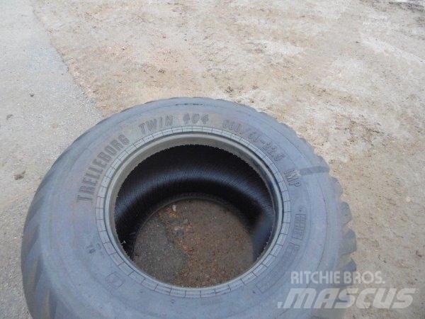Trelleborg Twin T404 輪胎、車輪和輪圈