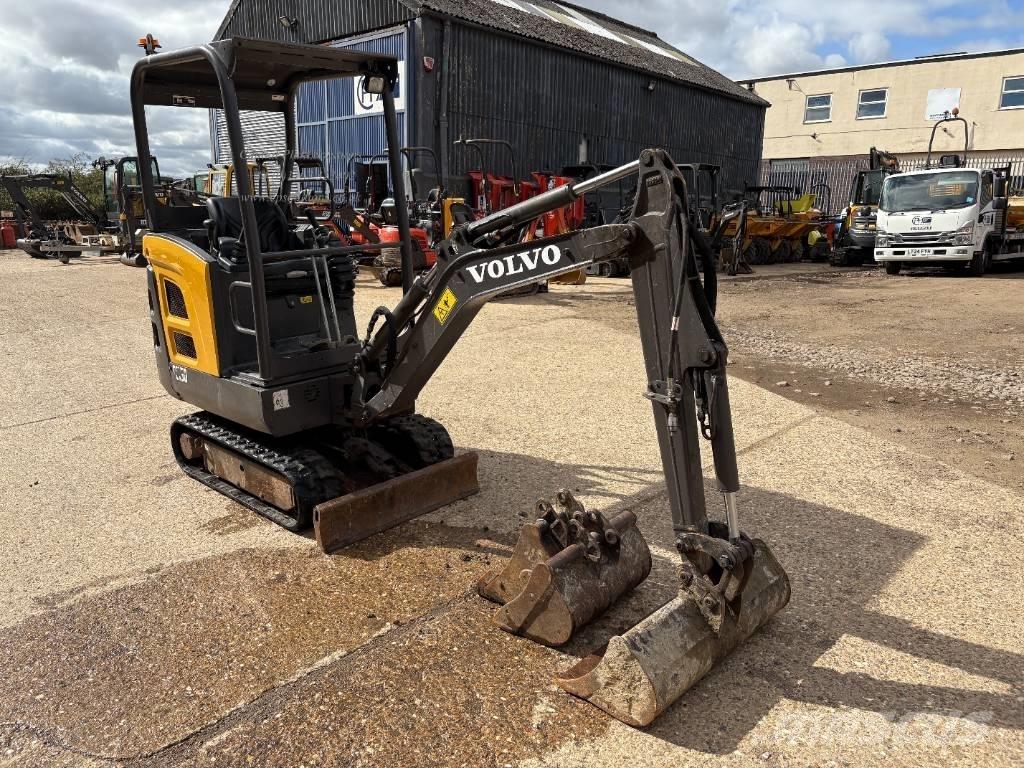 Volvo EC 15 D 小型挖土機/掘鑿機<7t(小型挖掘機)