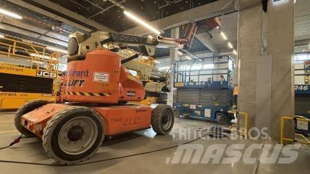 JLG E 450 AJ 曲臂高空作業車