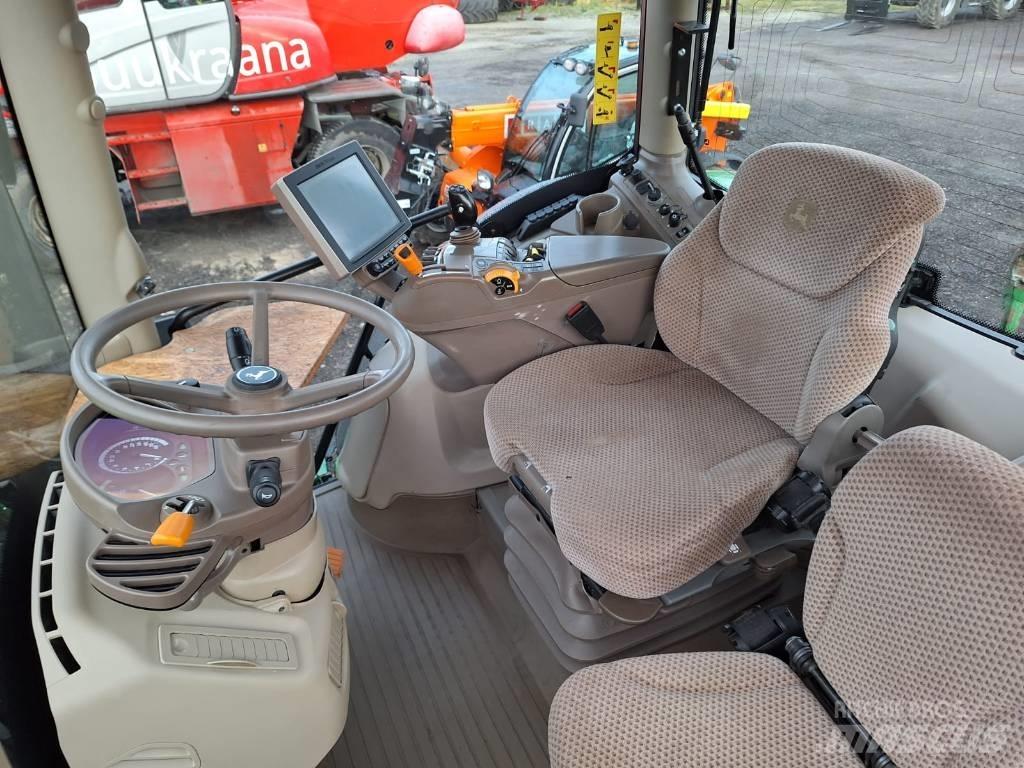 John Deere 6215R 曳引機